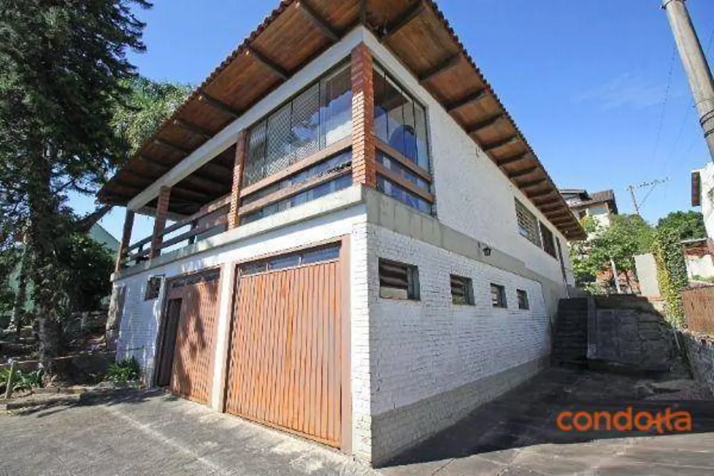Casa, 3 quartos, 262 m² - Foto 1