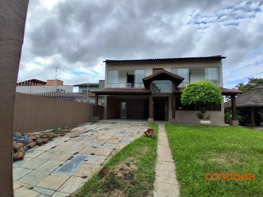 Casa, 4 quartos, 334 m² - Foto 2
