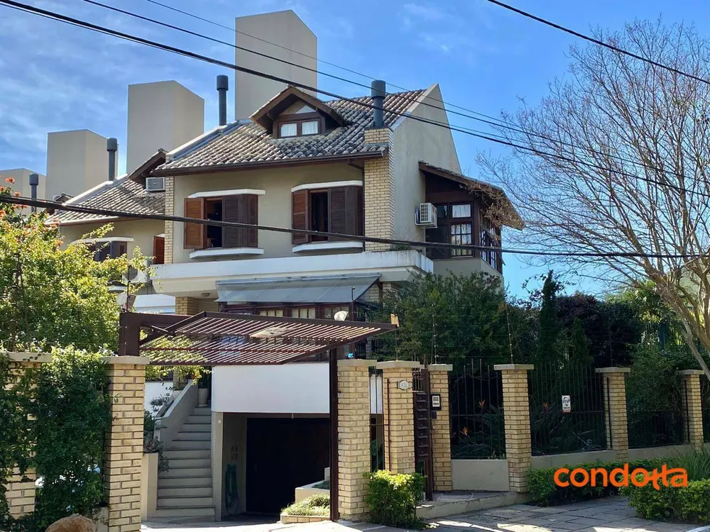 Casa, 3 quartos, 317 m² - Foto 1