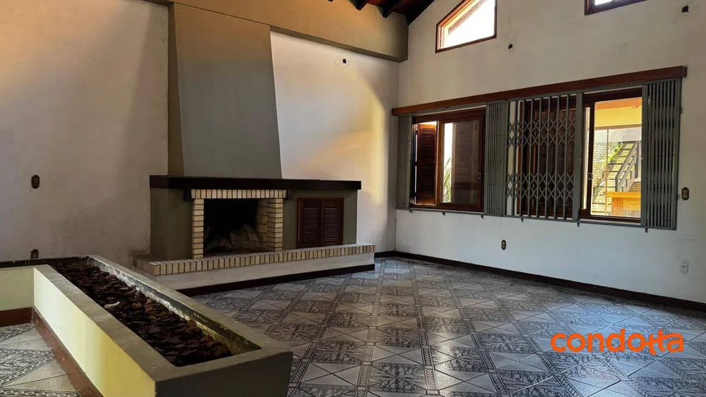 Casa, 6 quartos, 750 m² - Foto 1
