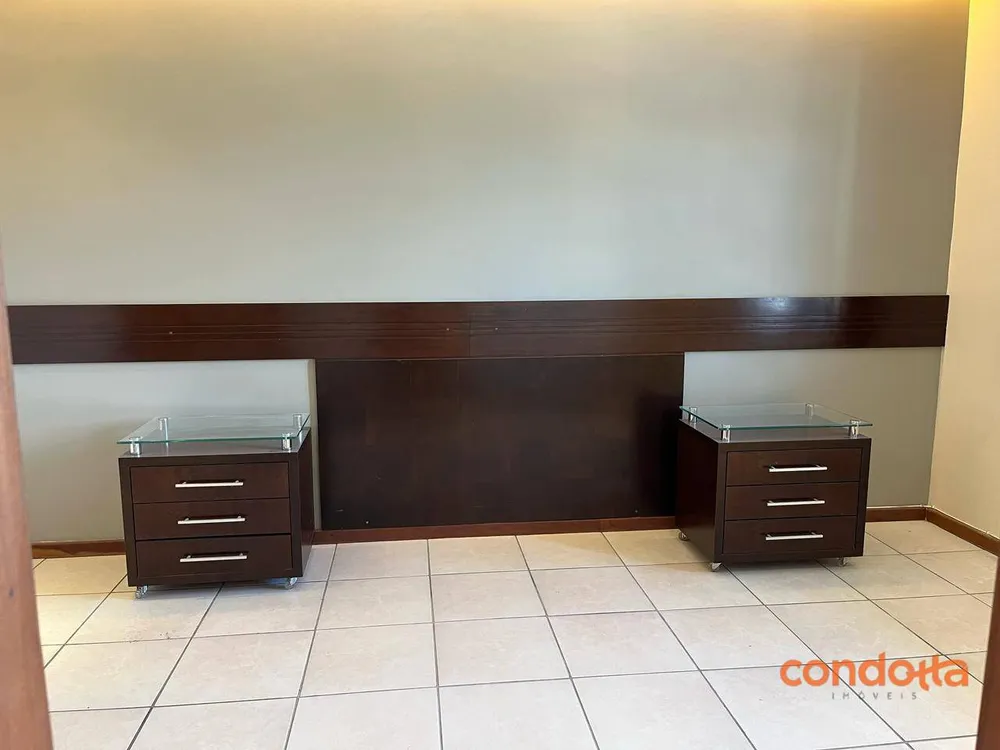 Casa, 4 quartos, 300 m² - Foto 12