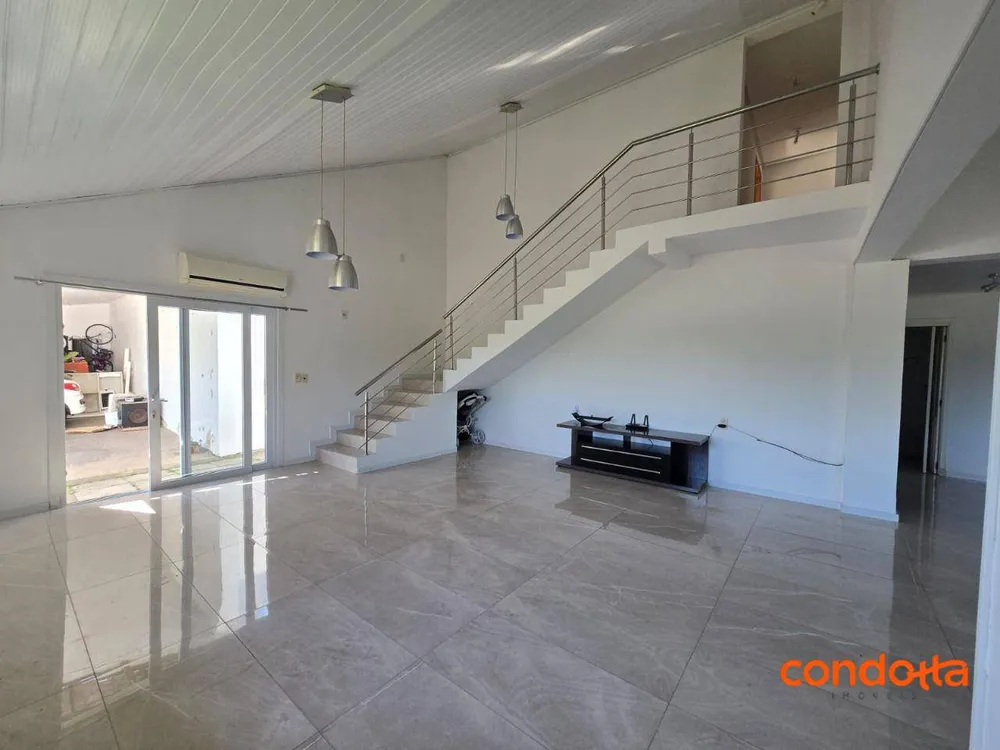 Sobrado, 3 quartos, 234 m² - Foto 4