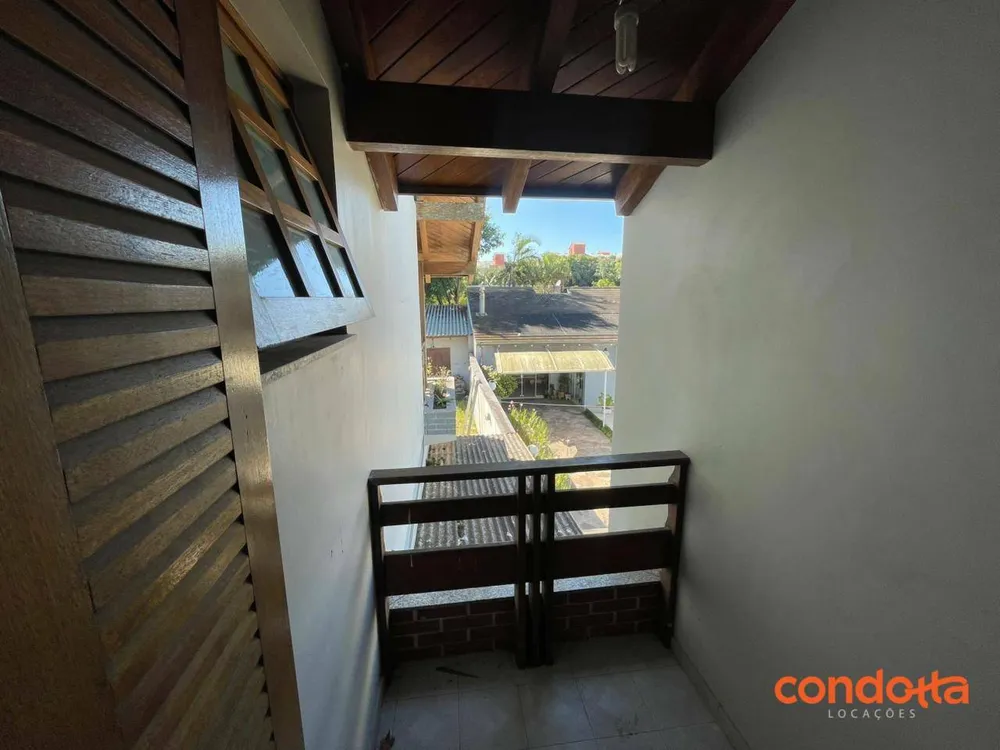 Casa, 4 quartos, 330 m² - Foto 2