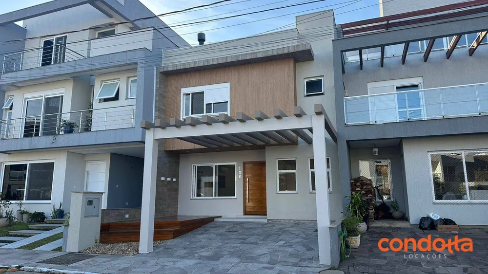 Casa, 3 quartos, 200 m² - Foto 1
