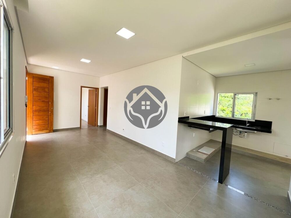 Casa à venda com 3 quartos, 113m² - Foto 2