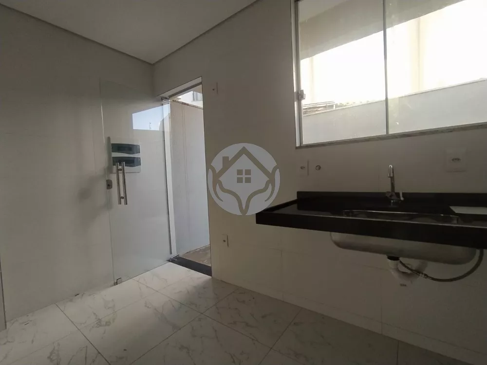 Apartamento à venda com 2 quartos, 100m² - Foto 3