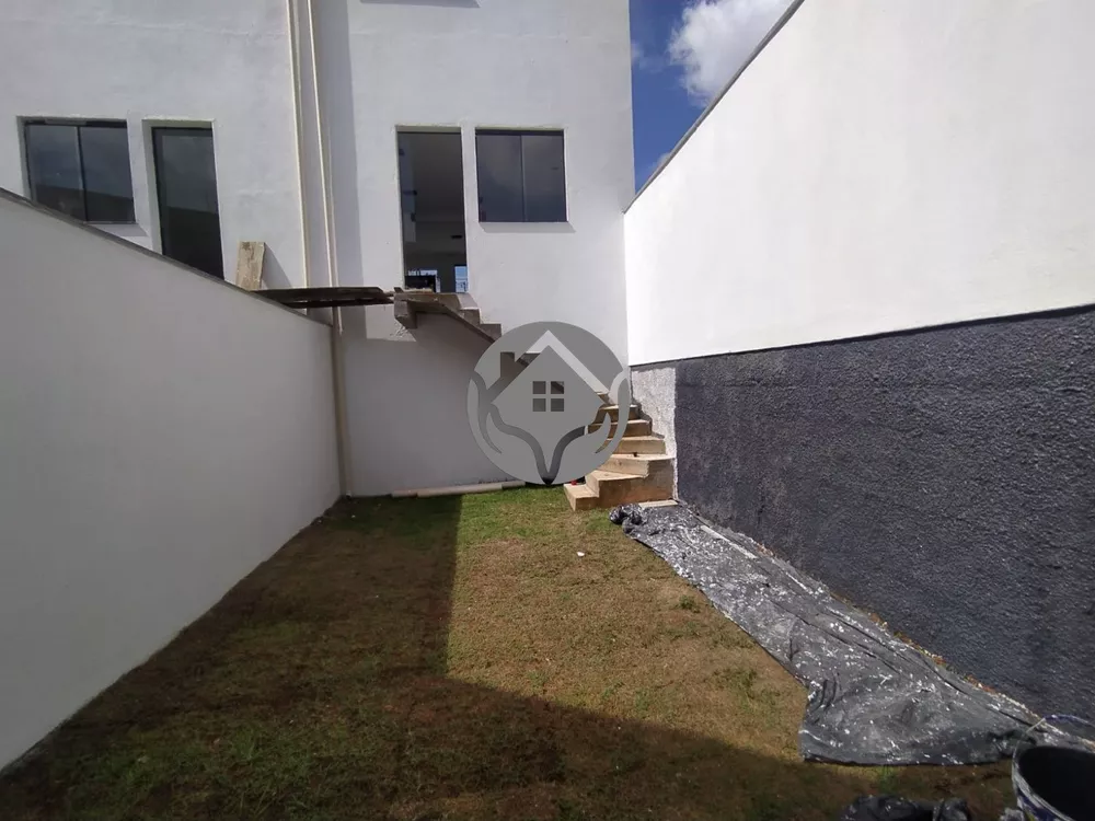 Casa à venda com 2 quartos, 136m² - Foto 6