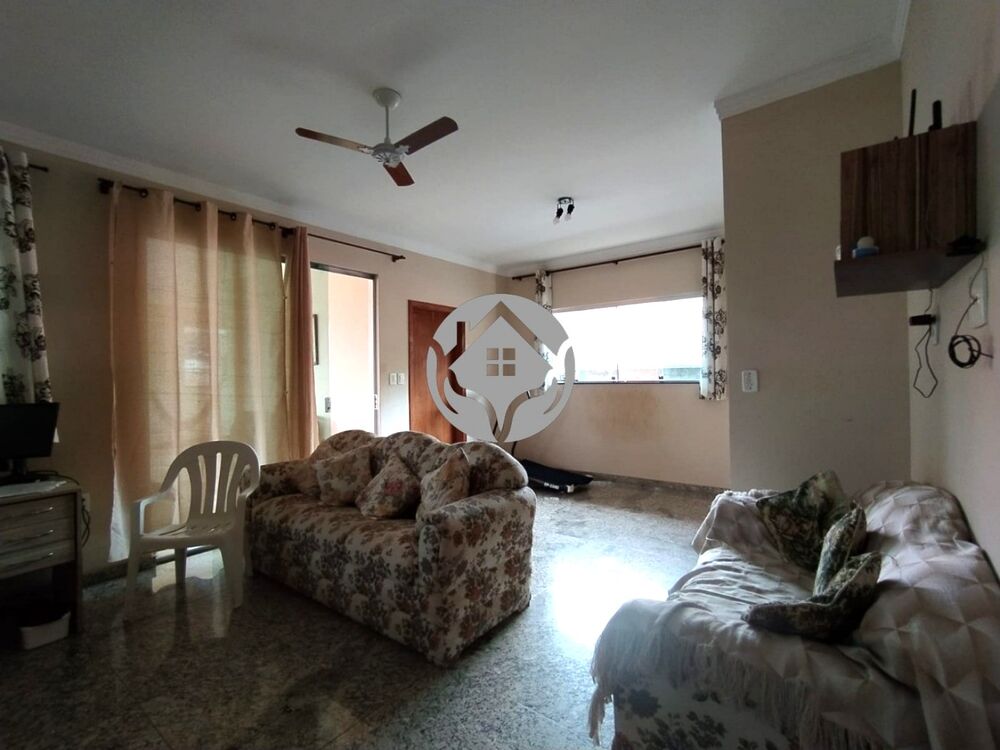 Casa, 3 quartos, 200 m² - Foto 1