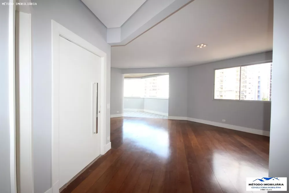 Casa, 3 quartos, 244 m² - Foto 2