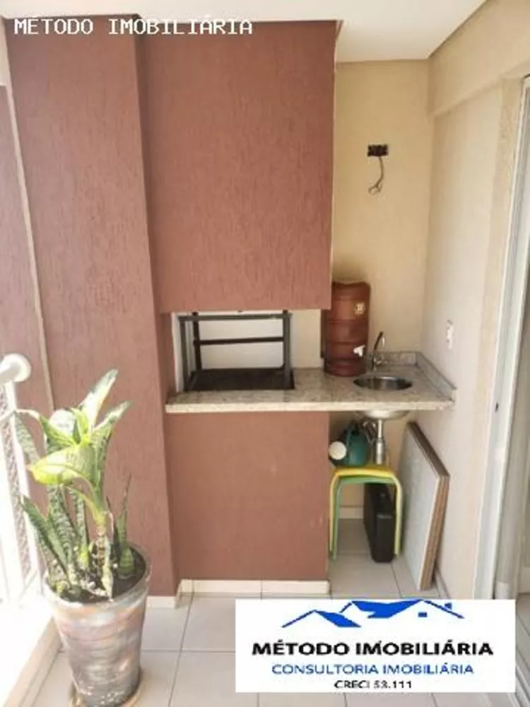 Apartamento à venda com 2 quartos, 68m² - Foto 4