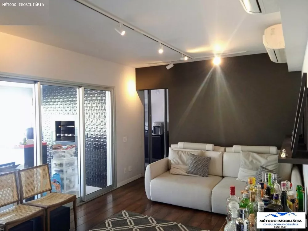 Apartamento à venda com 3 quartos, 121m² - Foto 2