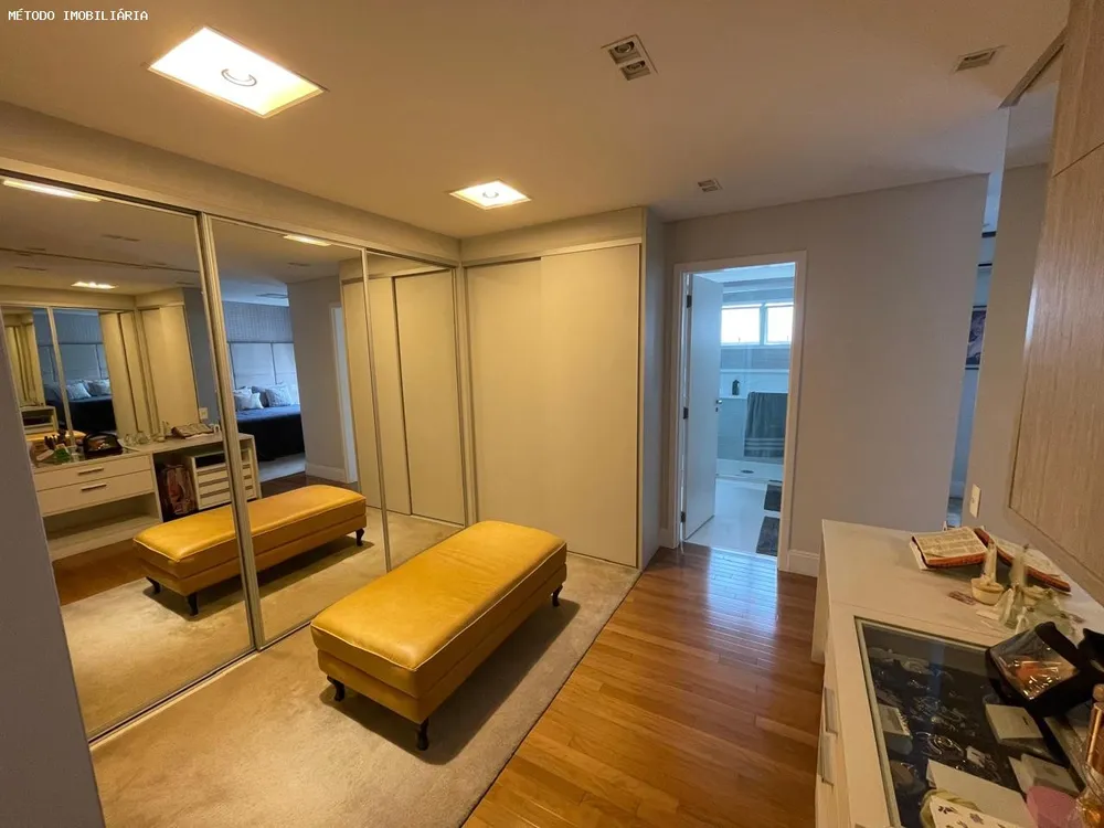 Apartamento, 3 quartos, 234 m² - Foto 3