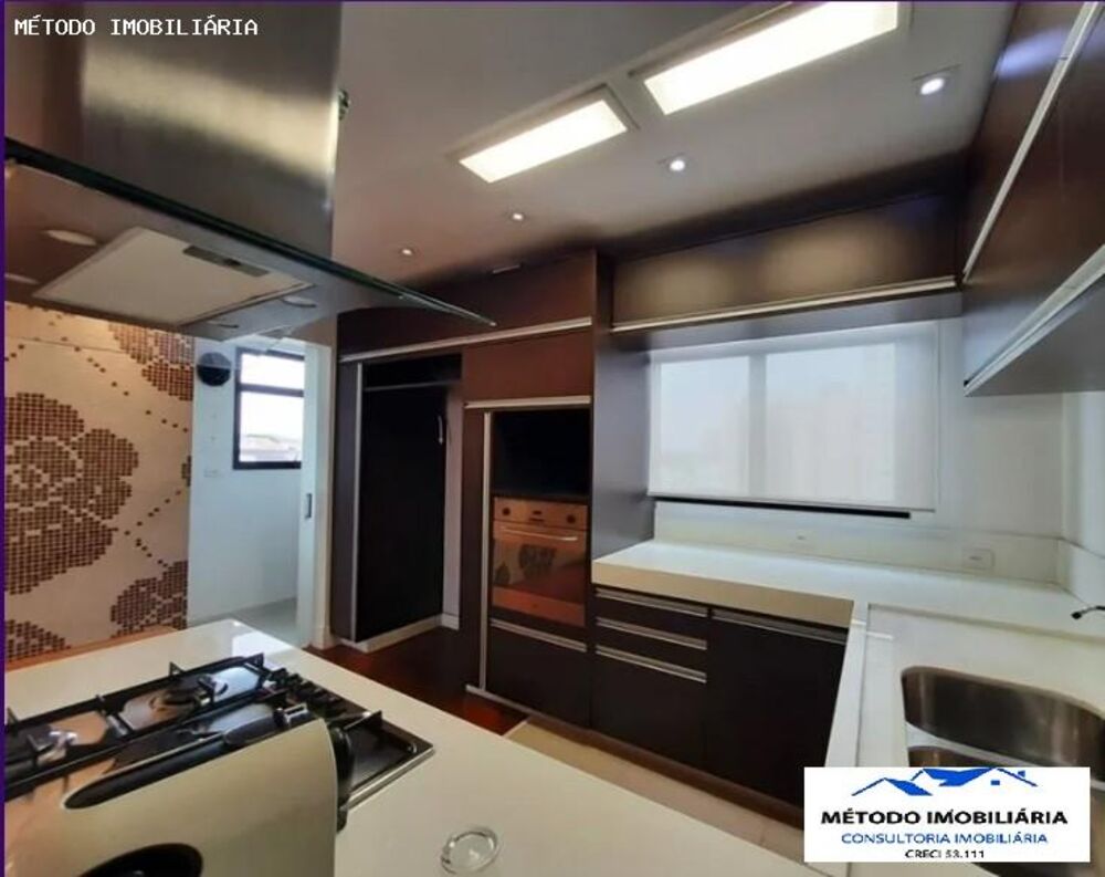 Apartamento à venda com 3 quartos, 139m² - Foto 6