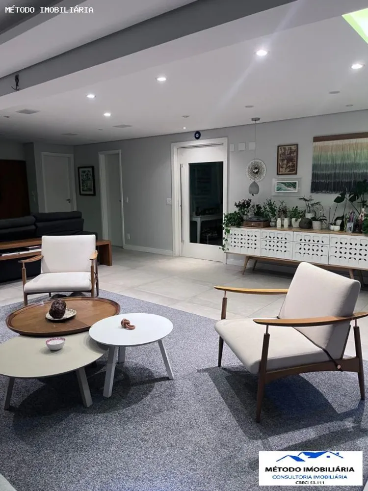 Apartamento, 3 quartos, 156 m² - Foto 2