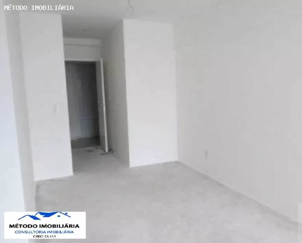 Apartamento à venda com 2 quartos, 67m² - Foto 4