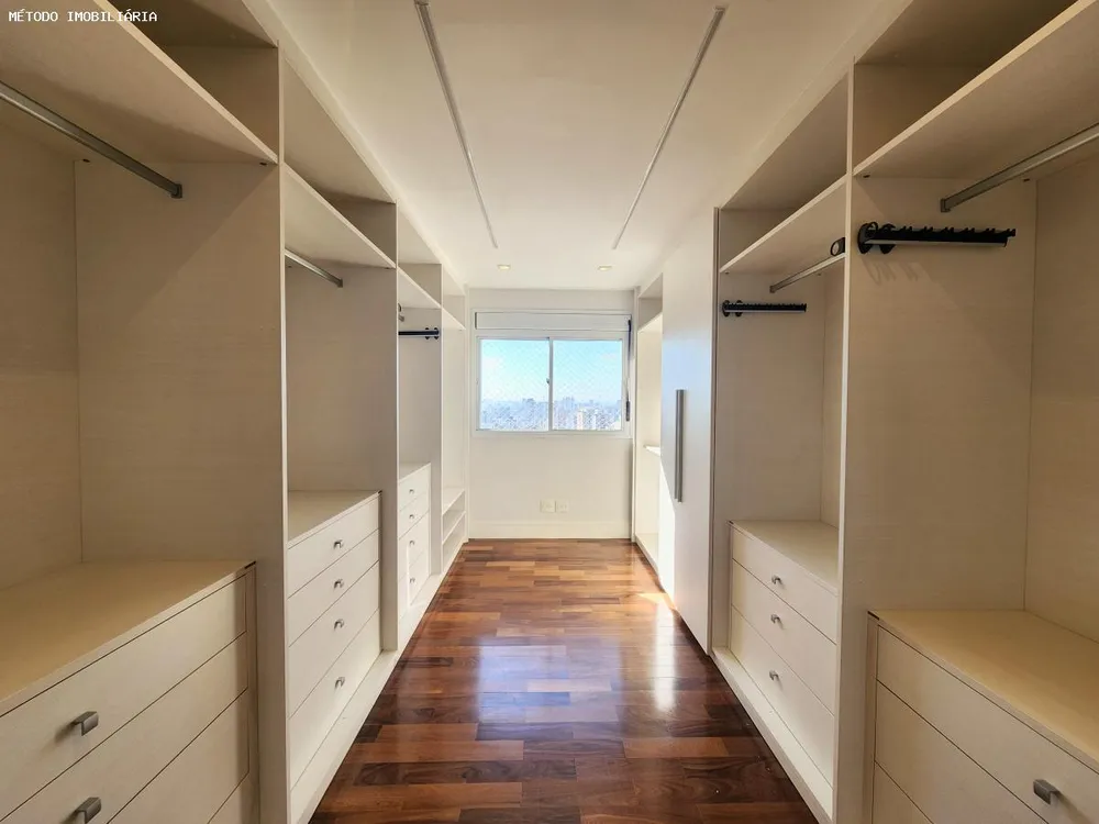 Casa, 3 quartos, 222 m² - Foto 2