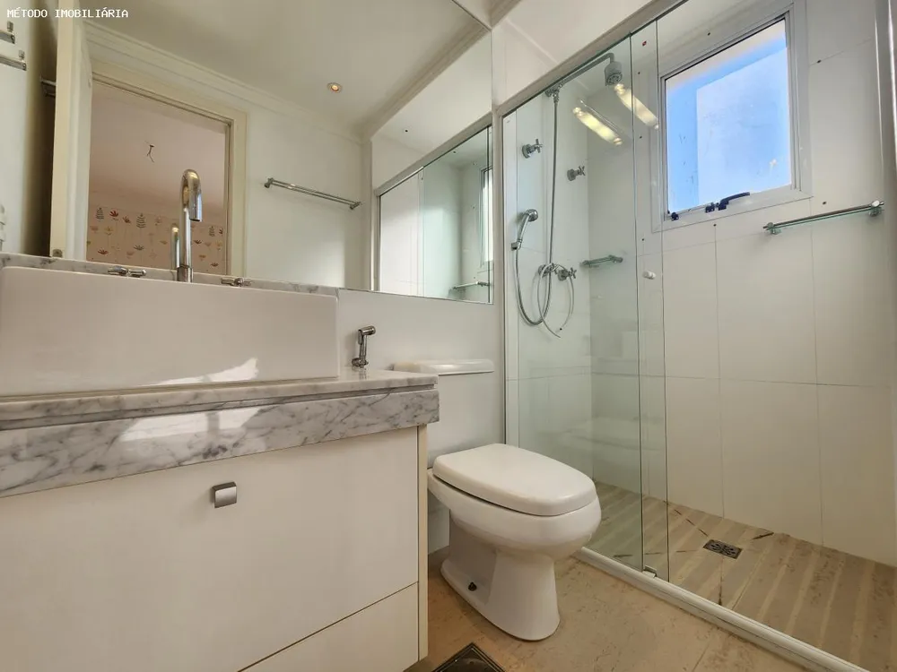 Casa, 3 quartos, 222 m² - Foto 1