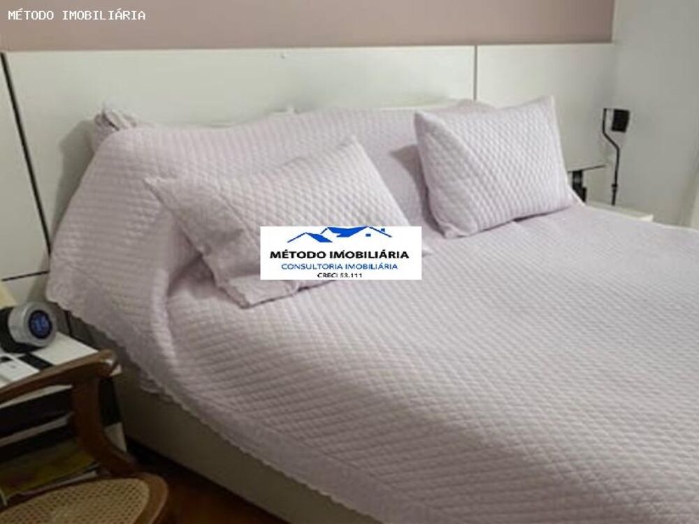 Casa à venda com 3 quartos, 131m² - Foto 8