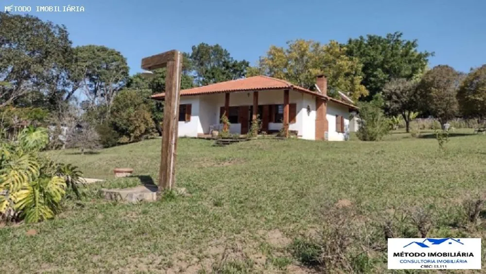 Chácara, 3 quartos, 5800 m² - Foto 1