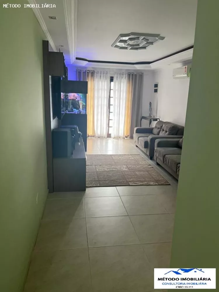 Sobrado, 3 quartos, 284 m² - Foto 1