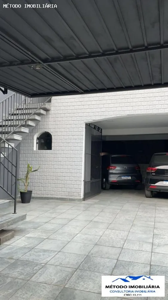 Sobrado, 3 quartos, 236 m² - Foto 1