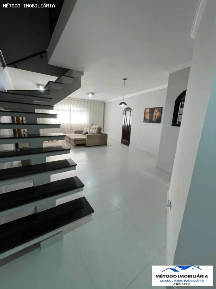 Sobrado, 3 quartos, 236 m² - Foto 4