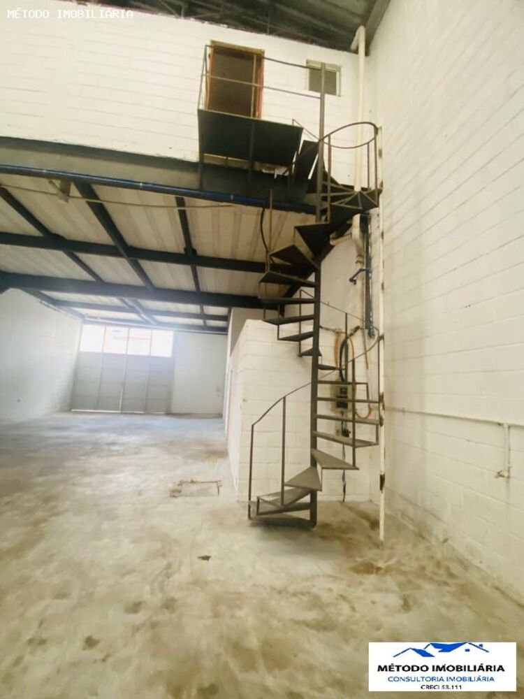Depósito-Galpão, 650 m² - Foto 2