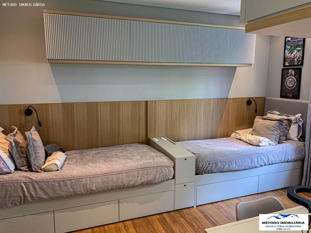 Casa à venda com 3 quartos, 292m² - Foto 7