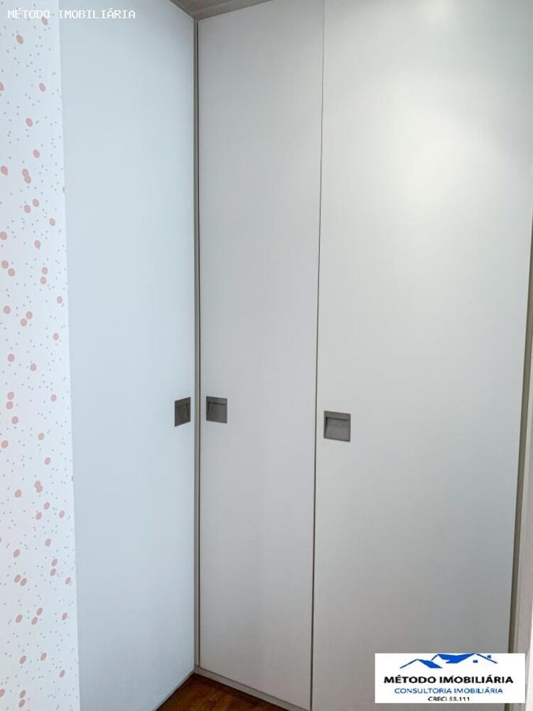 Casa à venda com 3 quartos, 292m² - Foto 9