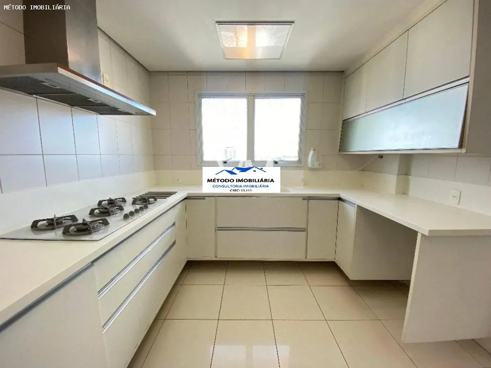 Casa, 4 quartos, 250 m² - Foto 9