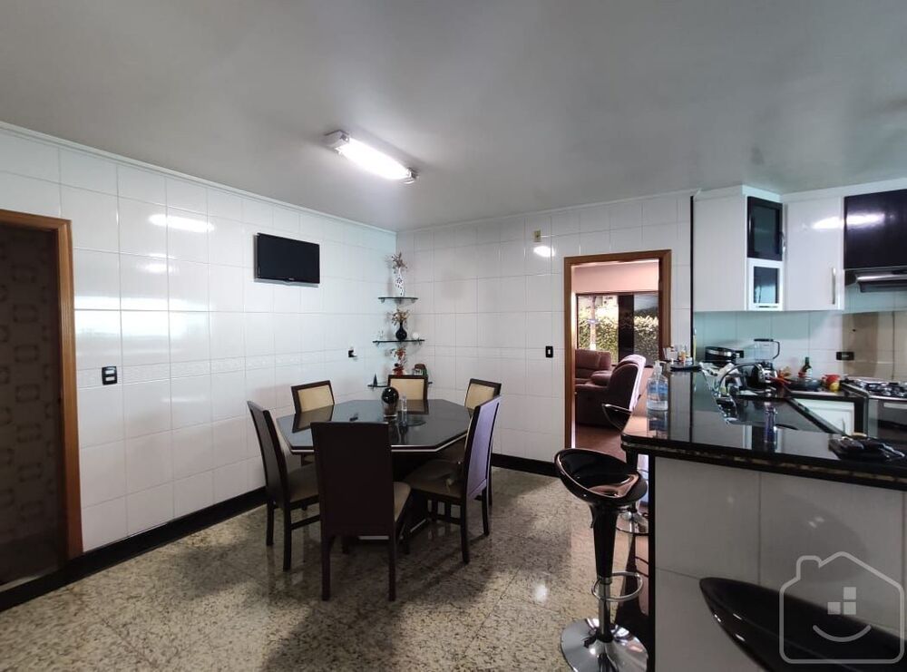 Casa, 3 quartos, 263 m² - Foto 4