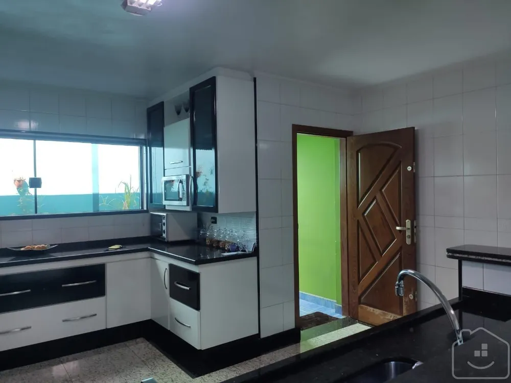 Casa, 3 quartos, 263 m² - Foto 25