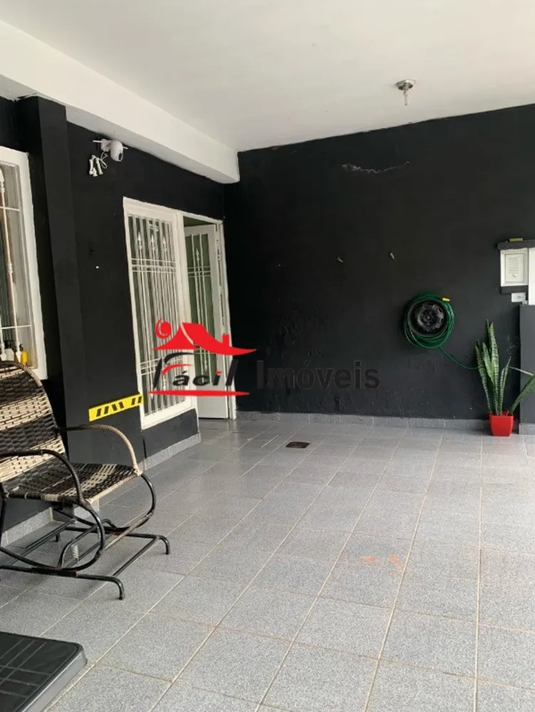 Sobrado, 3 quartos, 180 m² - Foto 1
