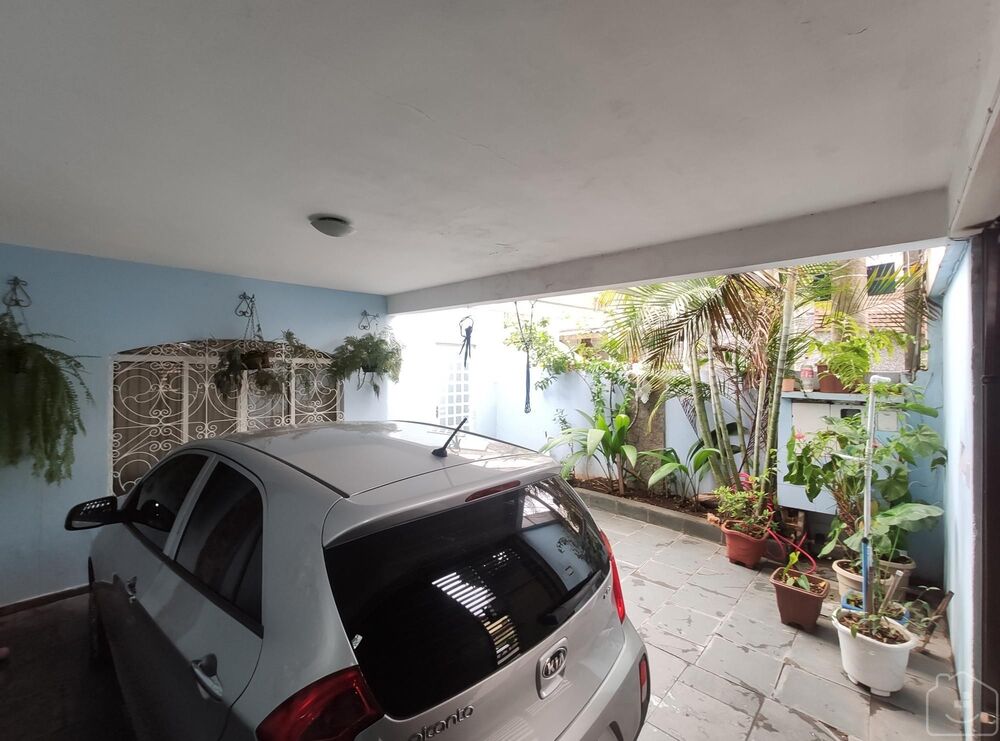 Casa à venda com 2 quartos, 116m² - Foto 1