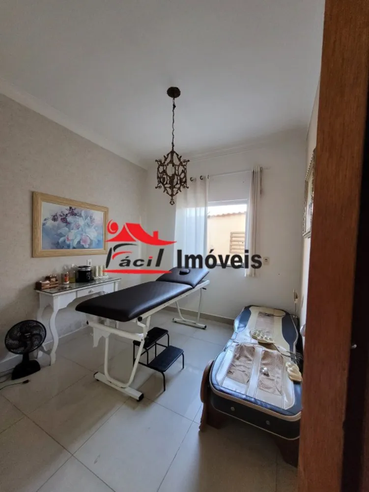 Casa, 3 quartos, 245 m² - Foto 1