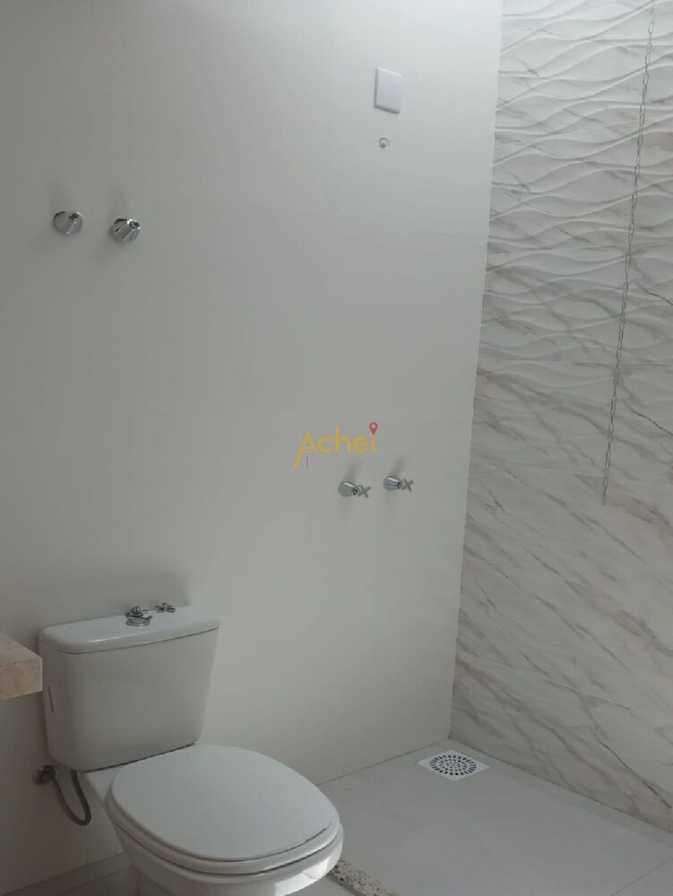 Casa à venda com 3 quartos, 127m² - Foto 2