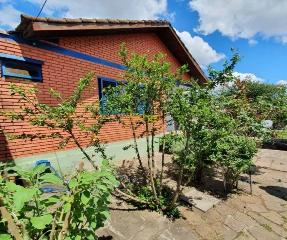 Casa, 4 quartos, 185 m² - Foto 1