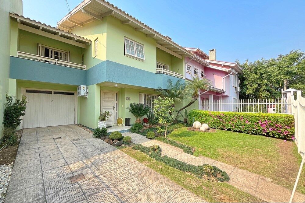 Casa à venda com 4 quartos - Foto 1