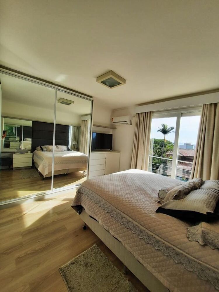 Casa, 3 quartos, 165 m² - Foto 1