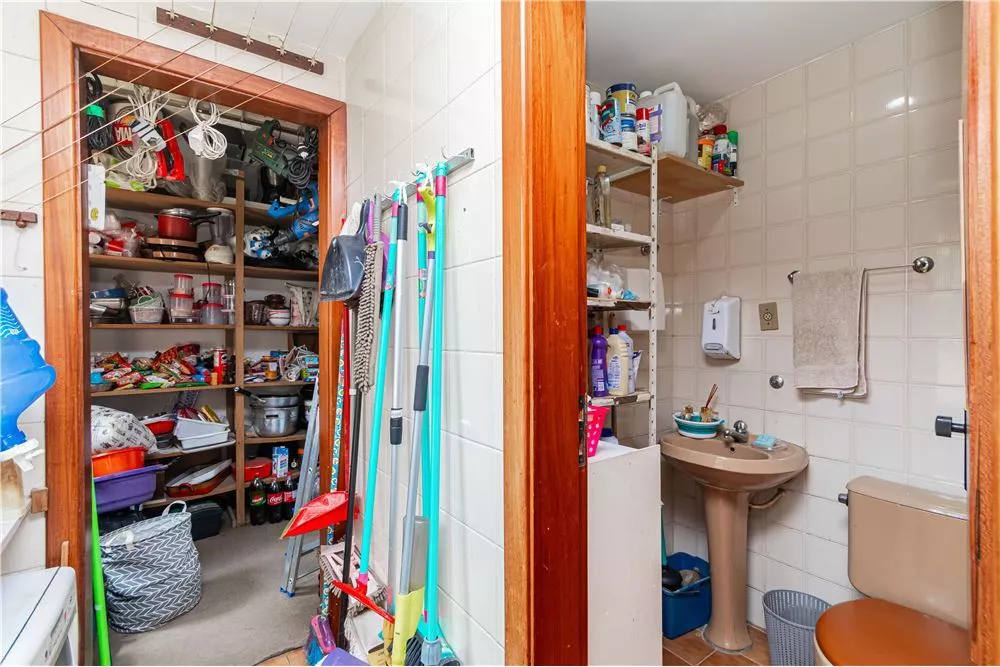 Apartamento à venda com 3 quartos, 123m² - Foto 7