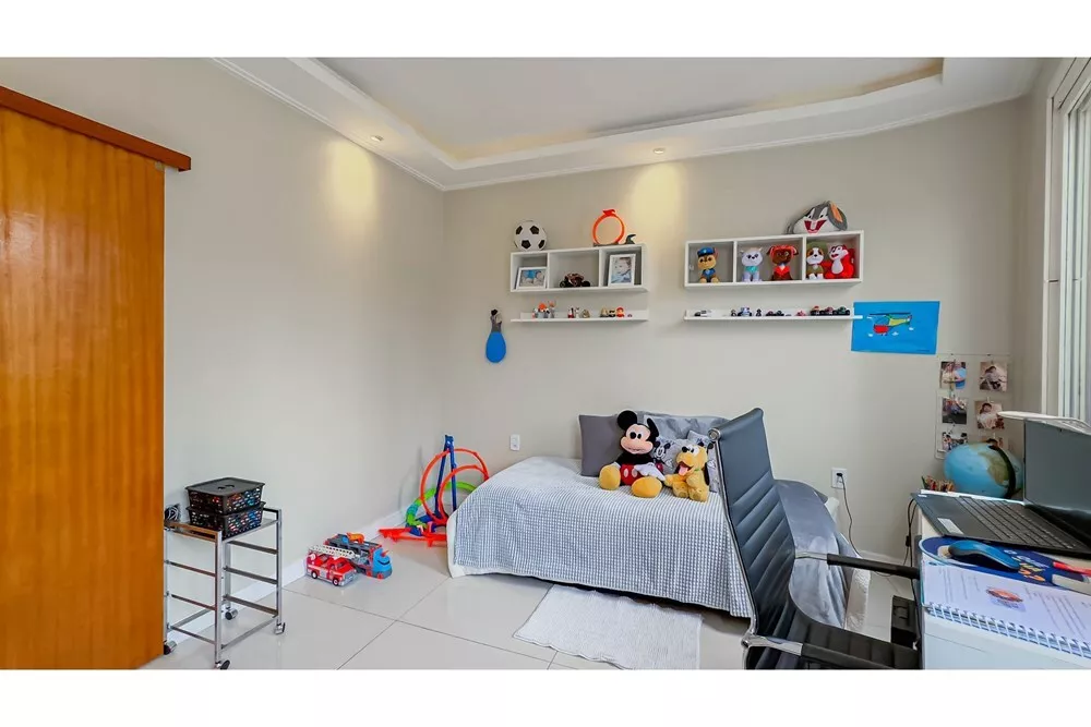 Apartamento à venda com 2 quartos, 83m² - Foto 3