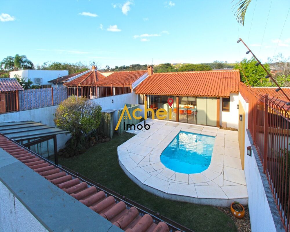 Casa à venda com 4 quartos, 300m² - Foto 3