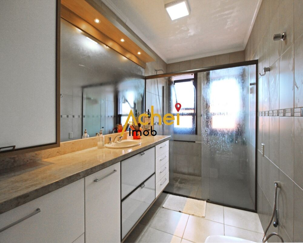 Casa à venda com 4 quartos, 300m² - Foto 13