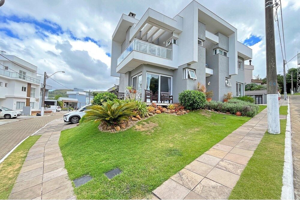 Casa à venda com 3 quartos - Foto 1