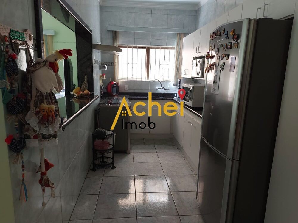 Casa, 3 quartos, 229 m² - Foto 6