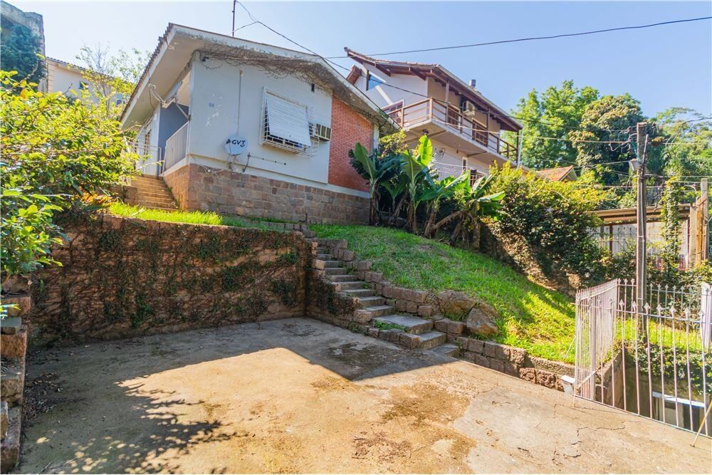 Casa à venda com 3 quartos - Foto 1