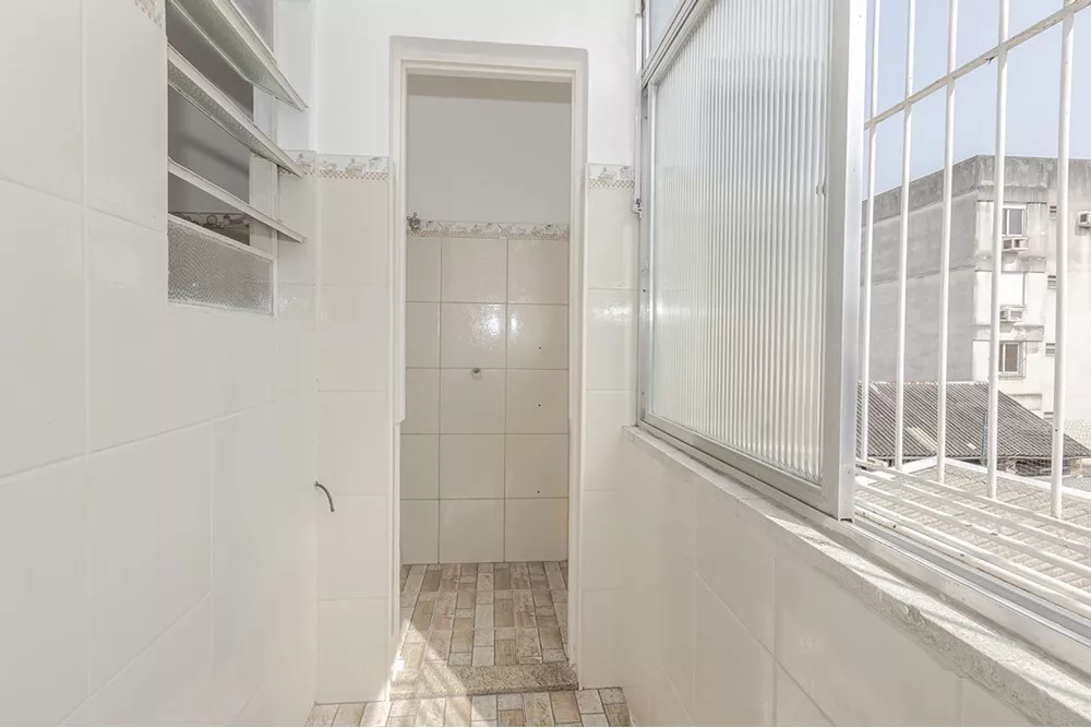 Apartamento à venda com 2 quartos, 70m² - Foto 10