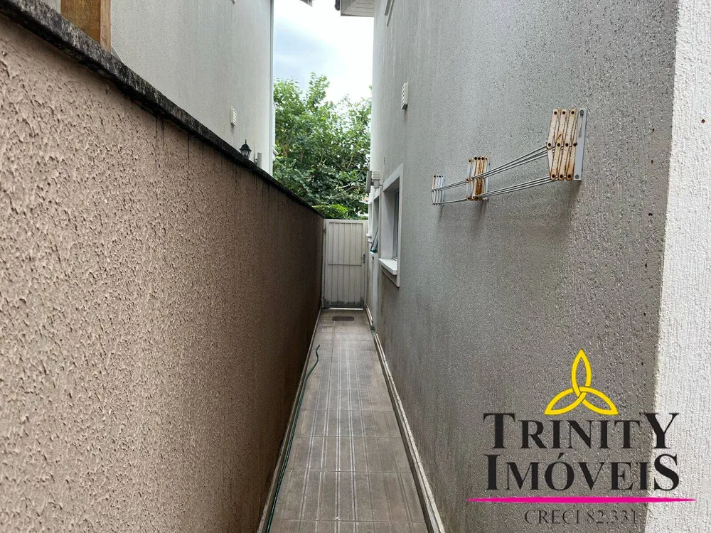 Casa, 4 quartos, 174 m² - Foto 1