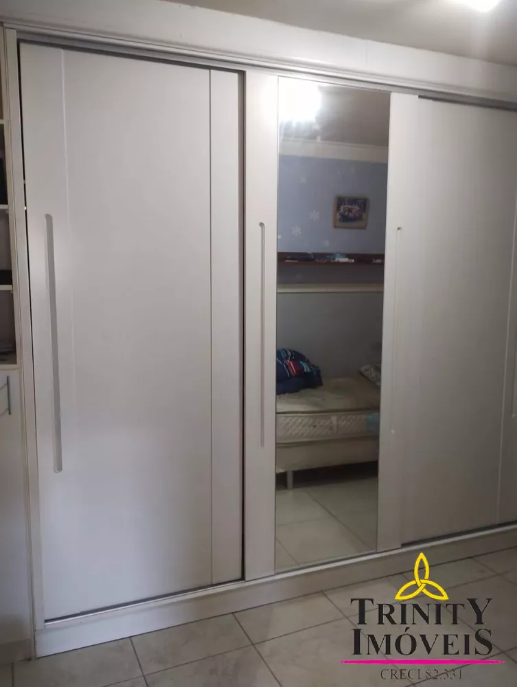 Apartamento à venda com 2 quartos, 62m² - Foto 3