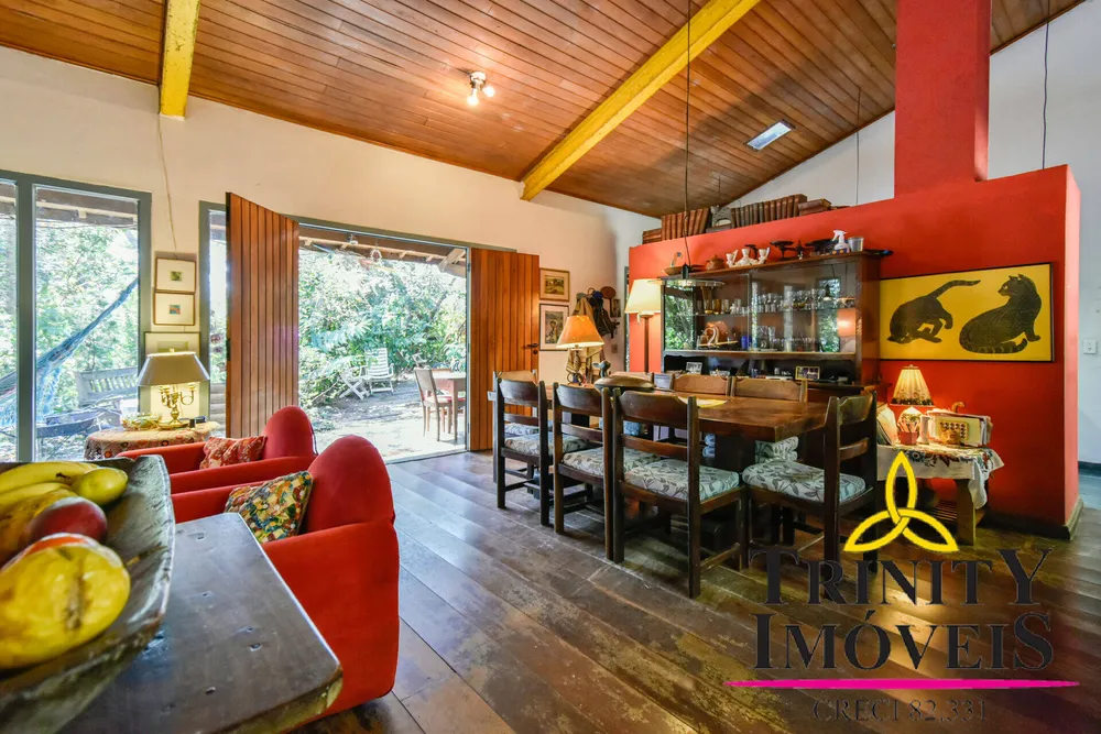 Casa, 4 quartos, 230 m² - Foto 1